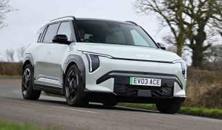 Kia EV3 - front cornering